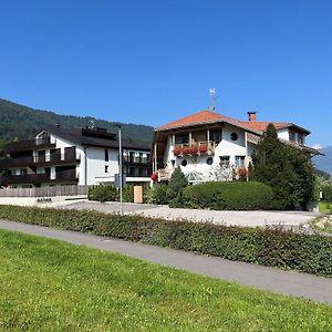 Astor Apartments